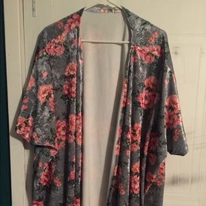 Crushed velvet kimono